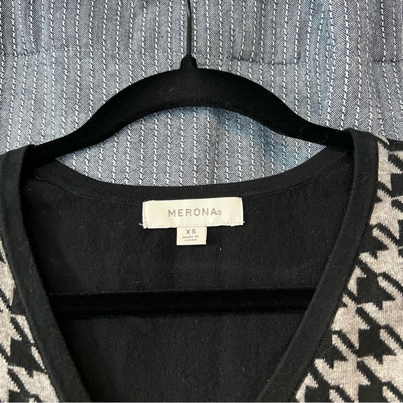 Merona Women’s Houndstooth Sweater Vest, Black & Gray, XS - Picture 2 of 2